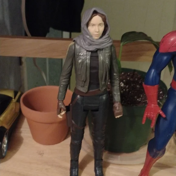 Action figures - Picture 2 of 2